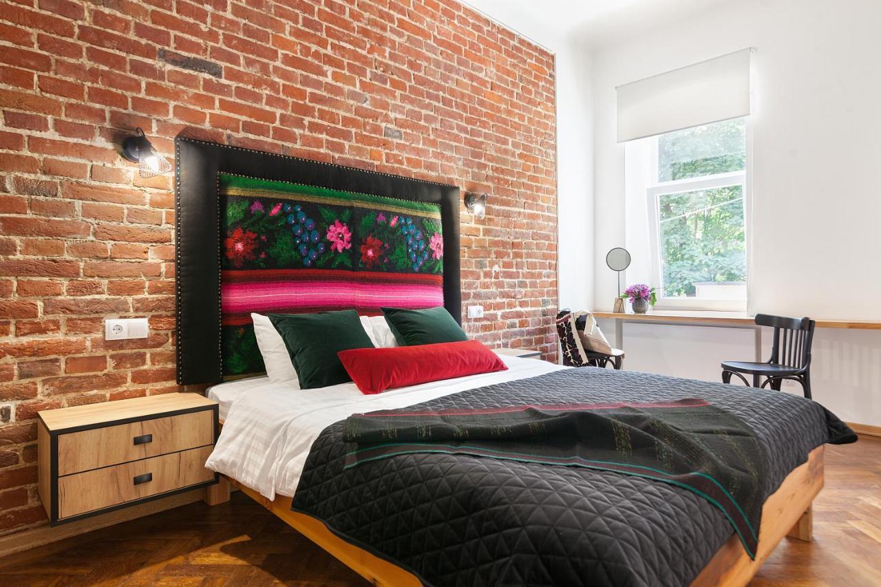 Gallery Art Apartment Львов Экстерьер фото