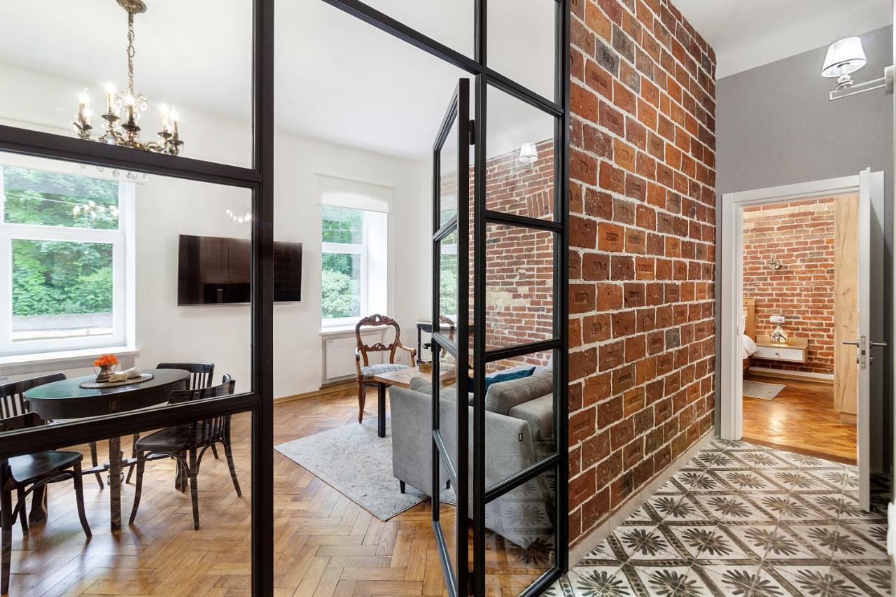 Gallery Art Apartment Львов Экстерьер фото